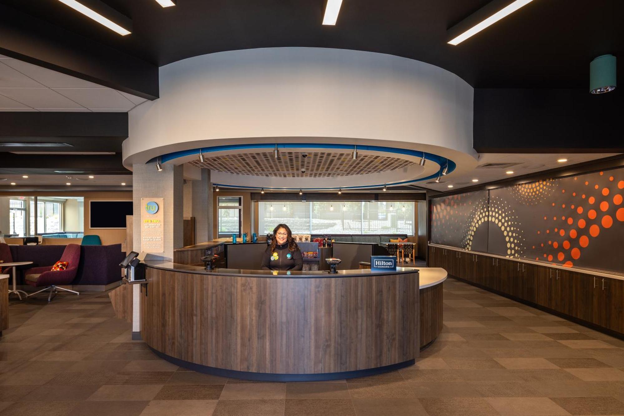 Tru By Hilton Yakima Airport Hotel Exterior foto